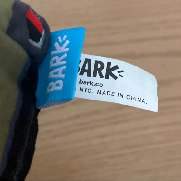 Bark Box Subaru Outback Chewbaru w Mutterbike Dog Toy Squeaker Crinkle Rare New - Picture 12 of 14